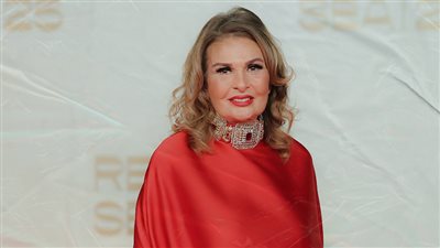 يسرا : مهرجان البحر الأحمر جزء مني والسينما السعودية تطورت بسرعة
