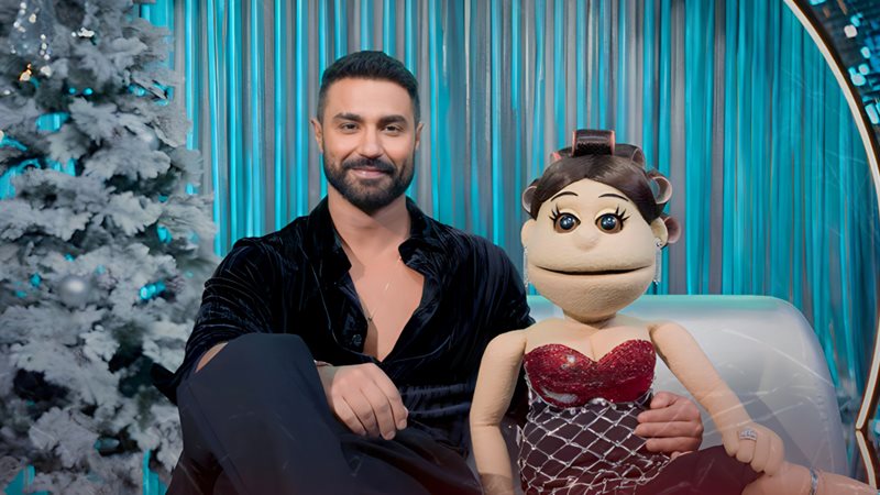  كريم فهمي وأبلة