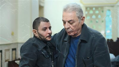 غياب أحمد الفيشاوي .. تشييع جنازة سمية الألفي من مسجد مصطفى محمود