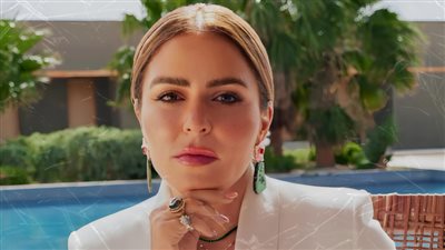 حبس مها الصغير شهر وتغريمها 10 آلاف جنيه في قضية سرقة اللوحات