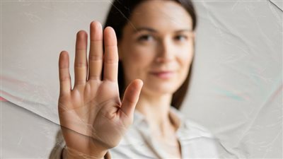 نضف دايرة علاقاتك .. شخصيات لازم تعملهم بلوك فى 2026