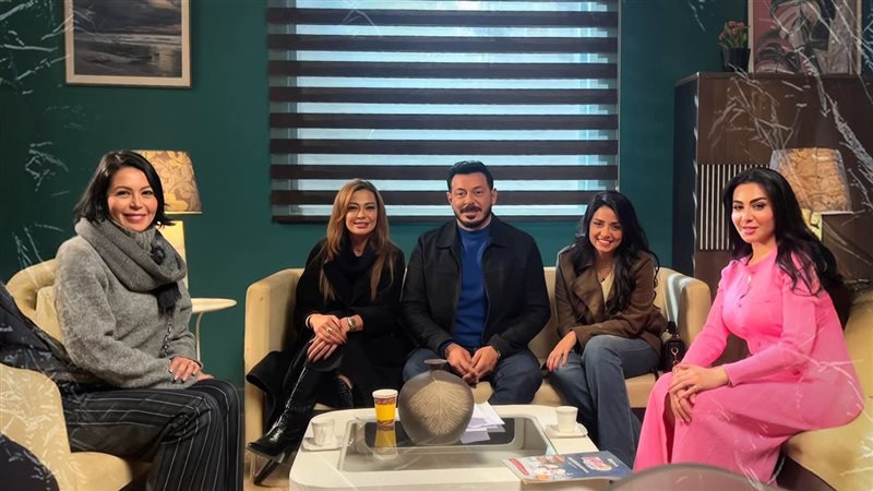 مصطفى شعبان وزوجاته