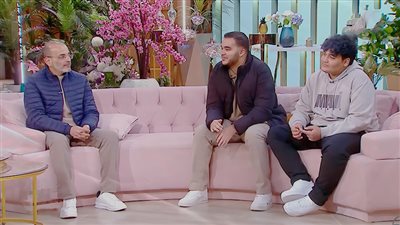 أيمن بهجت قمر وأولاده ضيوف برنامج معكم مني الشاذلي يوم الجمعة