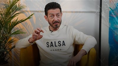 أحمد زاهر يوضح مخاطر لعبة روبلوكس على الأطفال