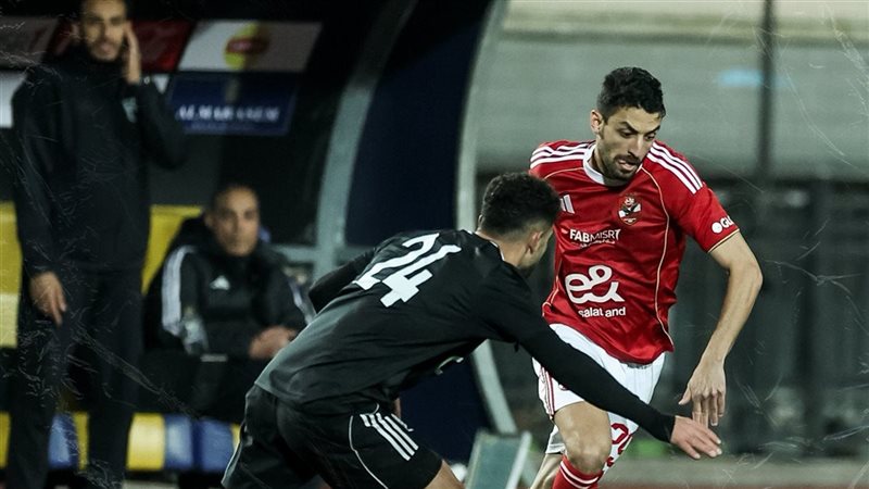 الأهلي يتعادل مع