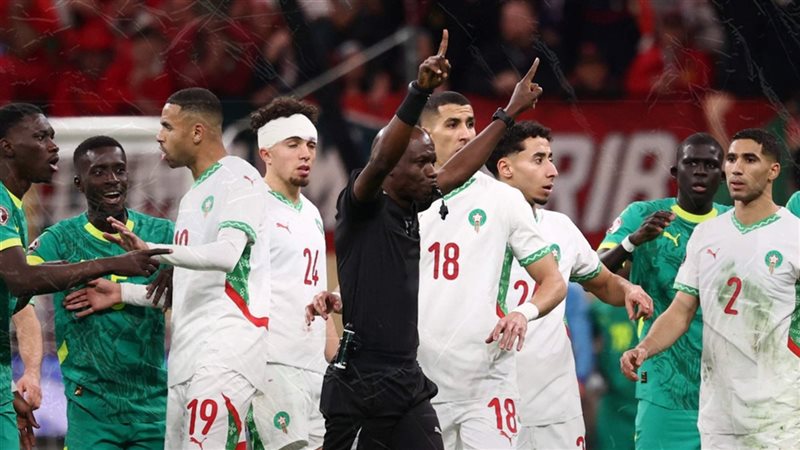 الكاف يسحب البطولة