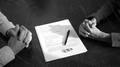 بعد حبس توفيق عكاشة.. أهم الخدمات الحكومية المحجوبة عن ممتنعي سداد النفقة