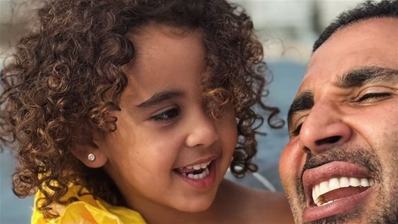 أحمد سعد وابنته لولا