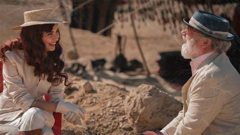 التركية توبا بيوكوستون