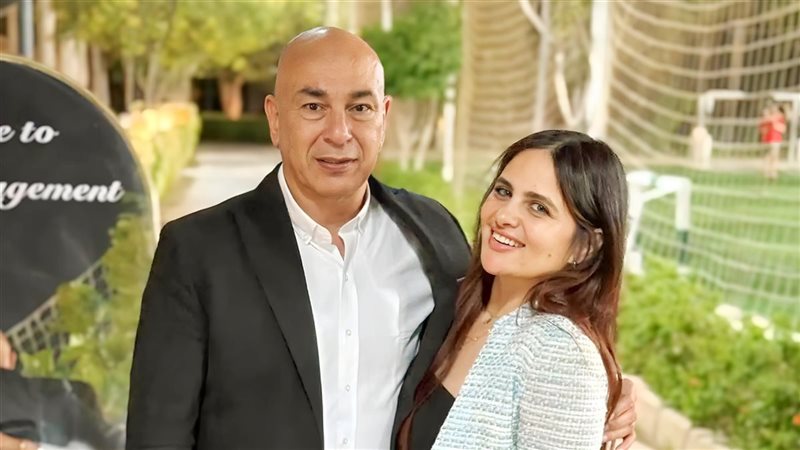 حسام حسن وزوجته