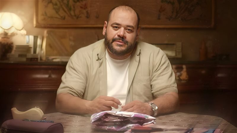  فيلم 32B مشاكل داخلية