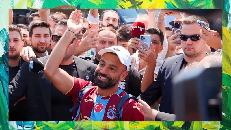 محمد صلاح وسط جماهير