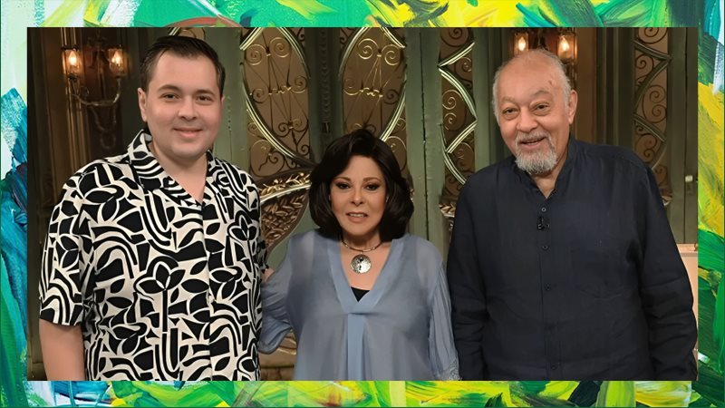 سامي وكريم مغاوري مع إسعاد يونس